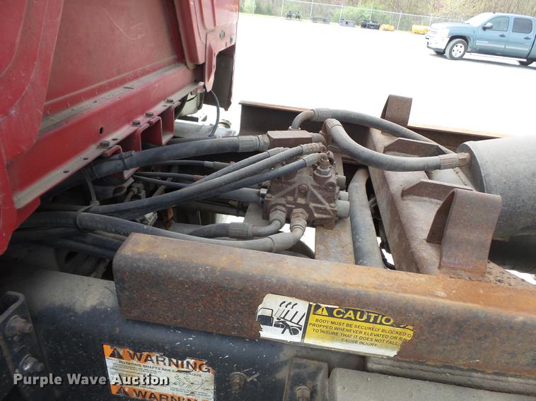 image for item DD2301 1998 Freightliner FL70 dump truck