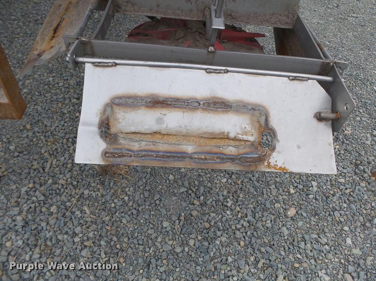 image for item DD2303 Swenson spreader