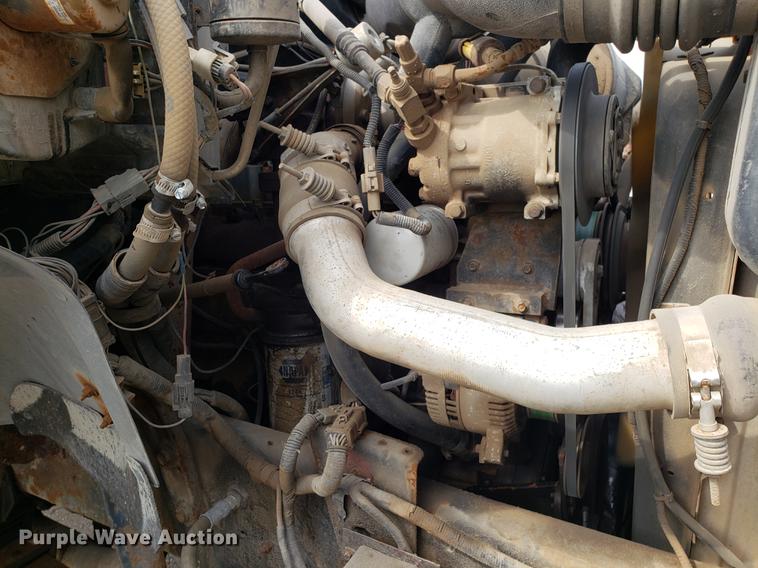 image for item DD4043 1994 Ford F900 dump truck