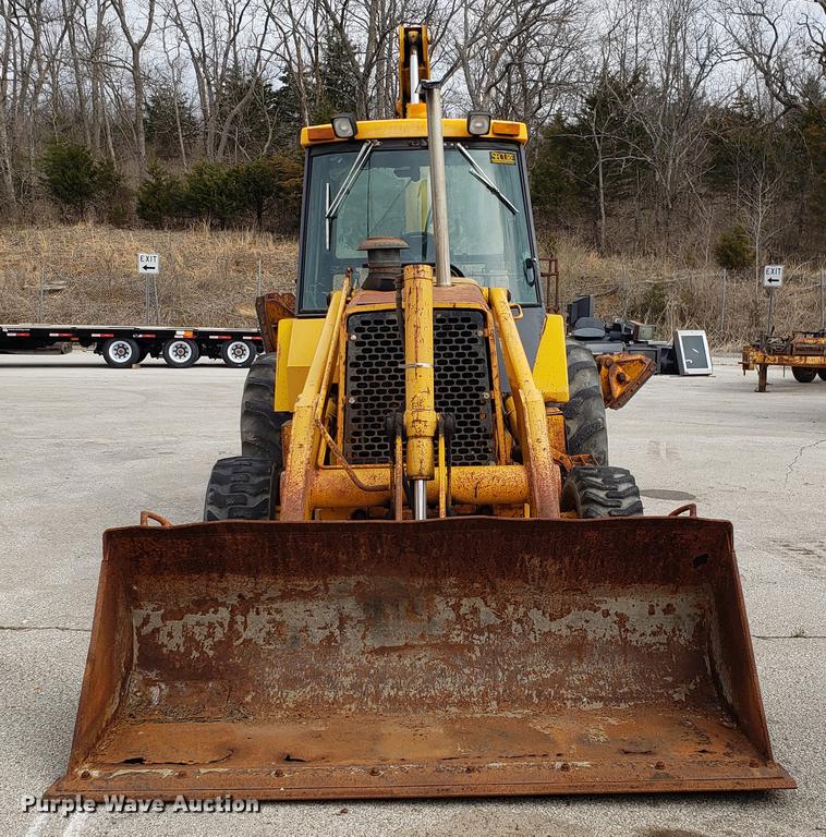 image for item DD4046 1991 John Deere 510C backhoe
