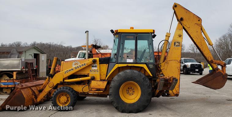 image for item DD4046 1991 John Deere 510C backhoe