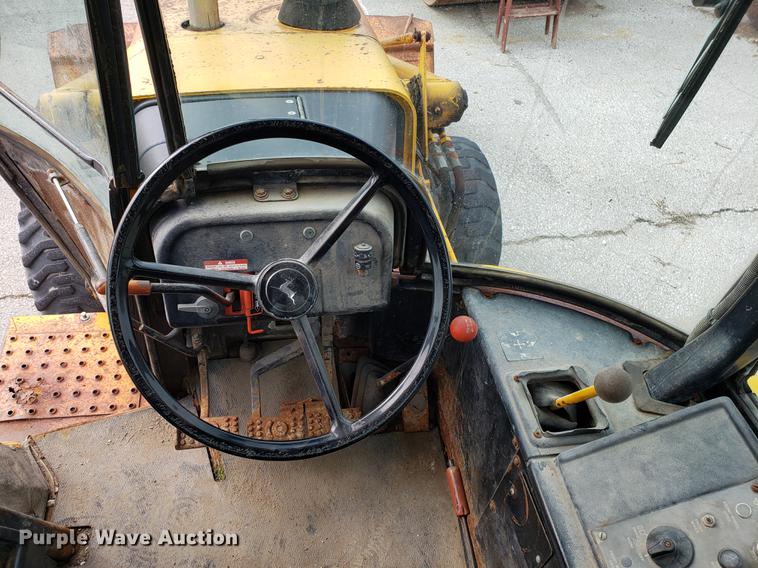 image for item DD4046 1991 John Deere 510C backhoe