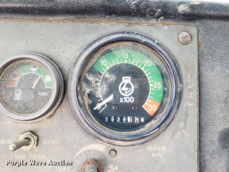 image for item DD4046 1991 John Deere 510C backhoe