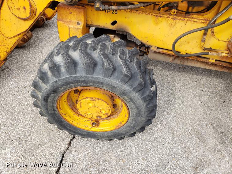image for item DD4046 1991 John Deere 510C backhoe