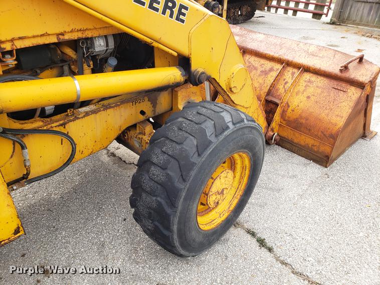 image for item DD4046 1991 John Deere 510C backhoe