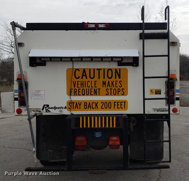 image for item DD4047 1997 Ford CF8000 pothole patcher truck