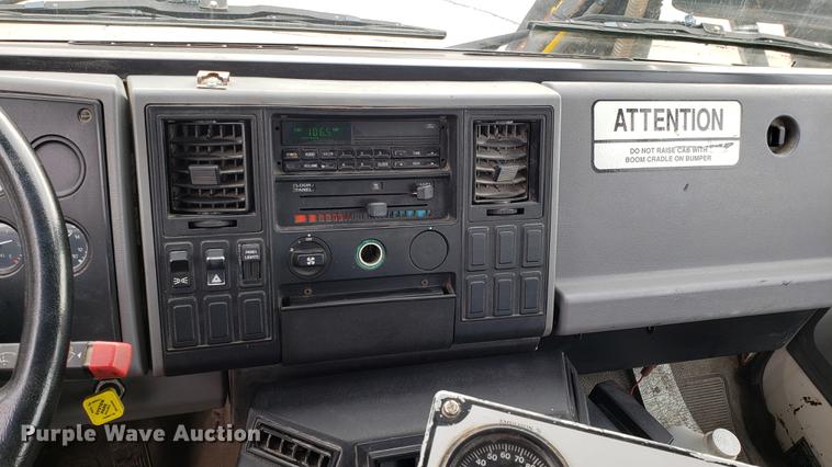 image for item DD4047 1997 Ford CF8000 pothole patcher truck