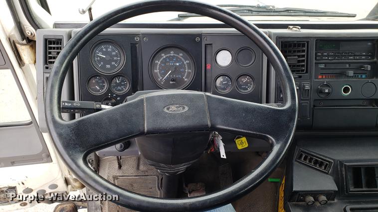 image for item DD4047 1997 Ford CF8000 pothole patcher truck