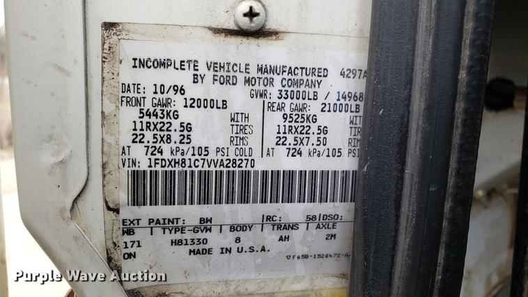 image for item DD4047 1997 Ford CF8000 pothole patcher truck