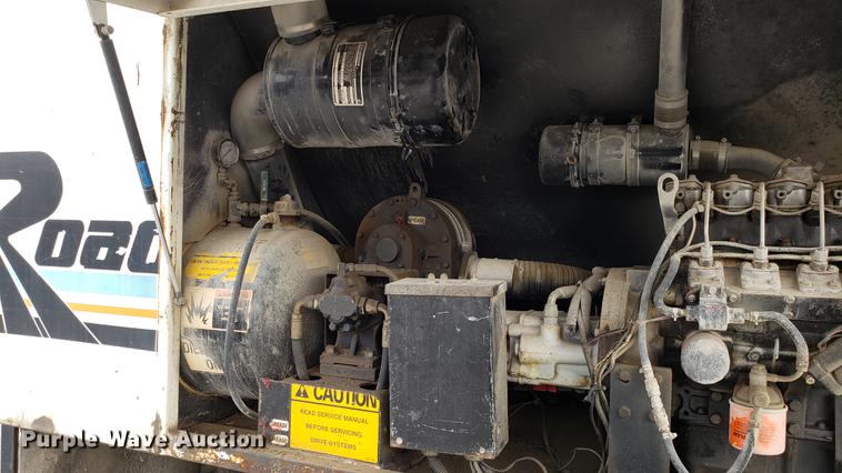 image for item DD4047 1997 Ford CF8000 pothole patcher truck