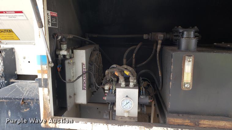 image for item DD4047 1997 Ford CF8000 pothole patcher truck