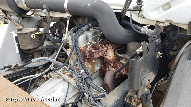 image for item DD4047 1997 Ford CF8000 pothole patcher truck