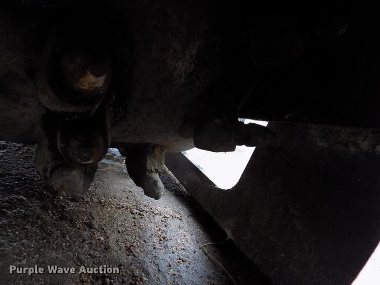 image for item DE1113 Melroe Bobcat cold planer