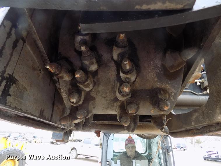 image for item DE1113 Melroe Bobcat cold planer