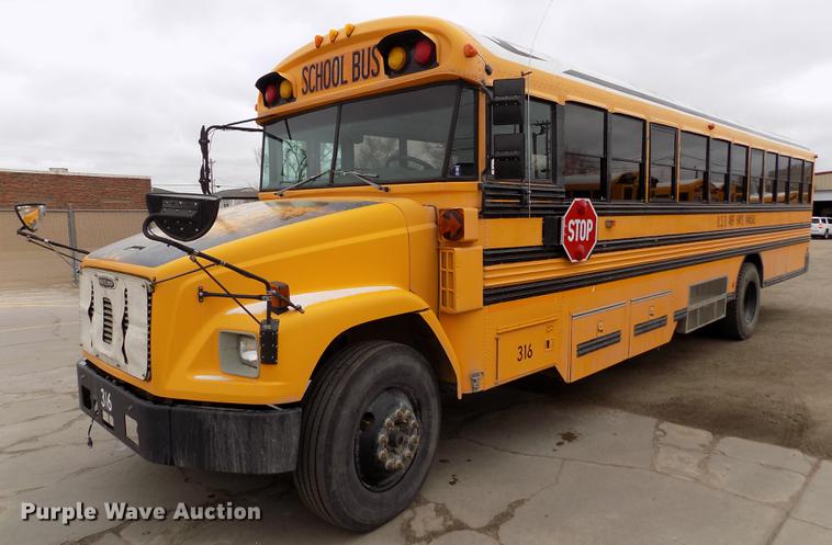 image for item DE1155 2001 Freightliner FS65 Blue Bird school bus