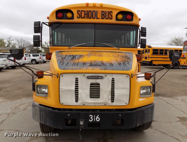 image for item DE1155 2001 Freightliner FS65 Blue Bird school bus