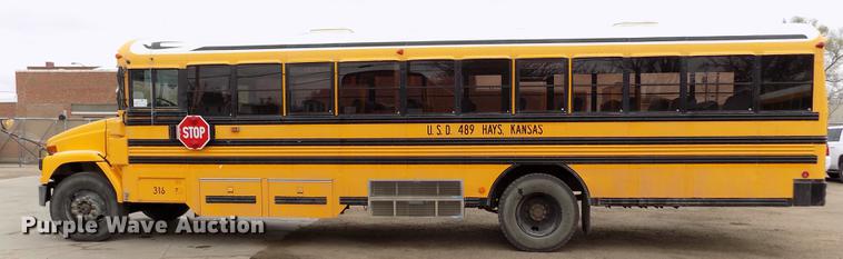 image for item DE1155 2001 Freightliner FS65 Blue Bird school bus