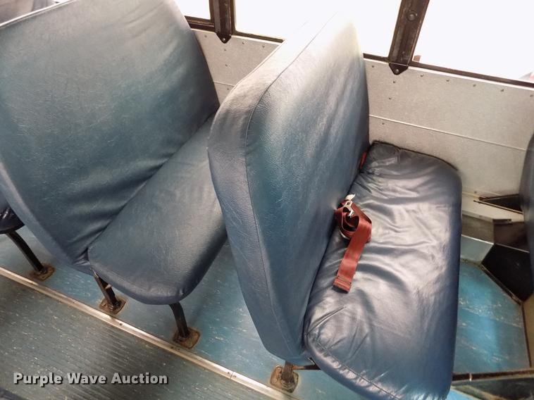 image for item DE1155 2001 Freightliner FS65 Blue Bird school bus