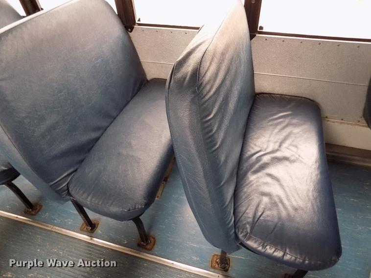 image for item DE1155 2001 Freightliner FS65 Blue Bird school bus