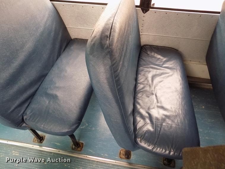 image for item DE1155 2001 Freightliner FS65 Blue Bird school bus