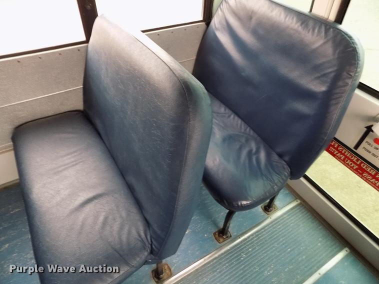 image for item DE1155 2001 Freightliner FS65 Blue Bird school bus