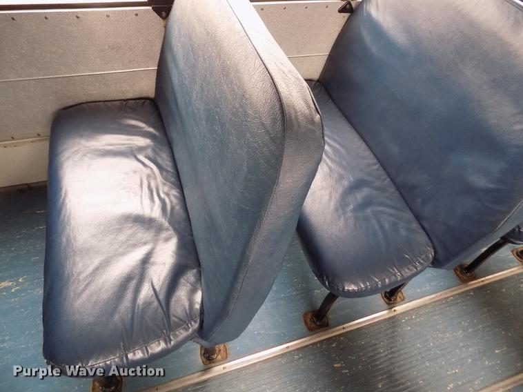 image for item DE1155 2001 Freightliner FS65 Blue Bird school bus