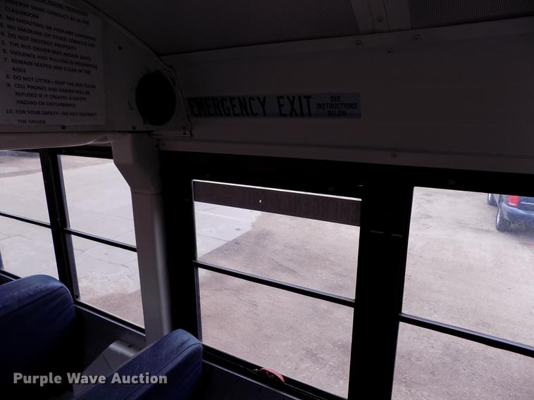 image for item DE1155 2001 Freightliner FS65 Blue Bird school bus