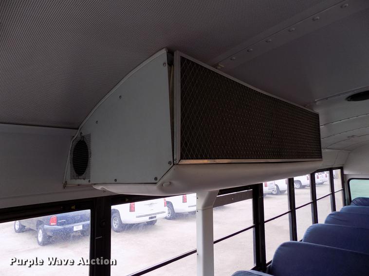 image for item DE1155 2001 Freightliner FS65 Blue Bird school bus