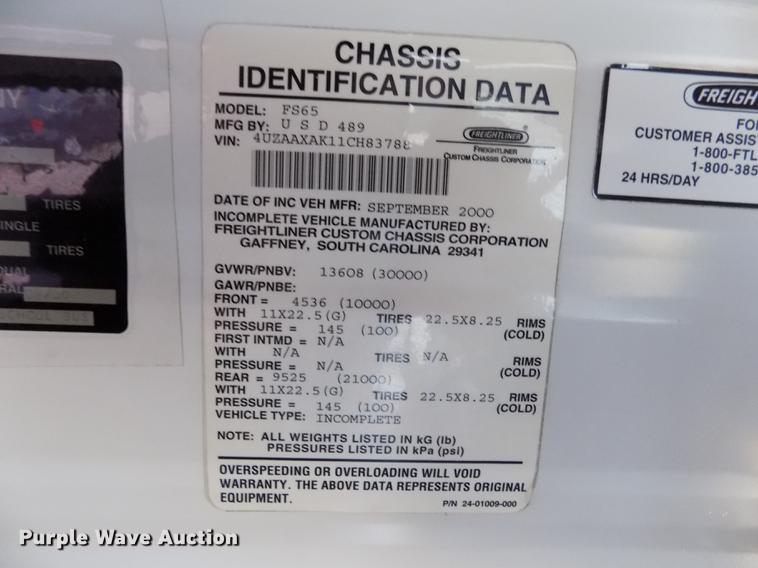 image for item DE1155 2001 Freightliner FS65 Blue Bird school bus