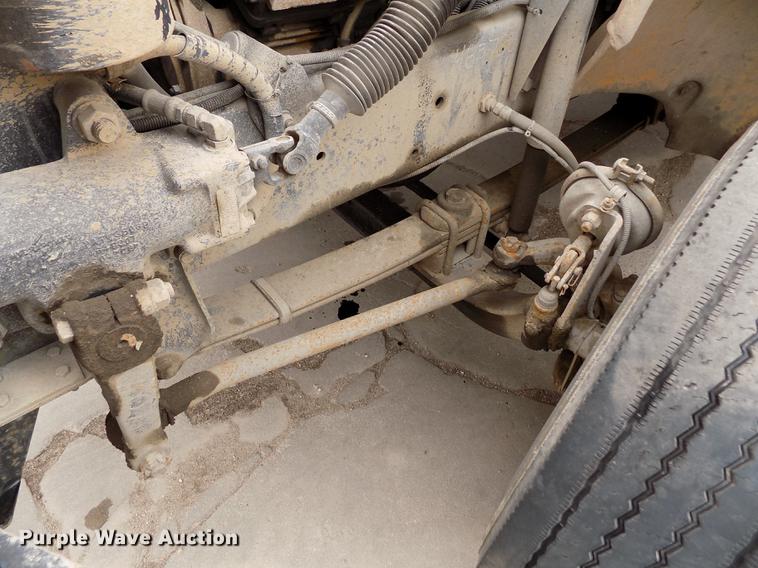 image for item DE1155 2001 Freightliner FS65 Blue Bird school bus