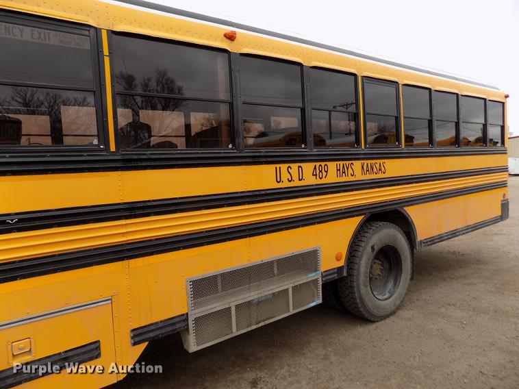 image for item DE1155 2001 Freightliner FS65 Blue Bird school bus