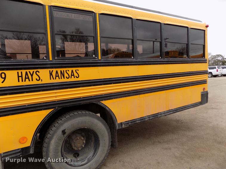 image for item DE1155 2001 Freightliner FS65 Blue Bird school bus