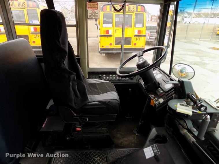 image for item DE1156 2003 Thomas Built Saf-T-Liner MVP EF school bus