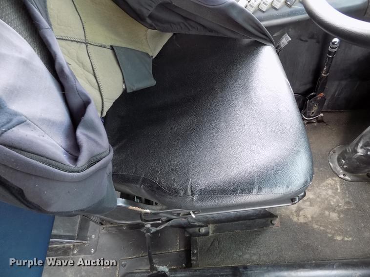 image for item DE1156 2003 Thomas Built Saf-T-Liner MVP EF school bus