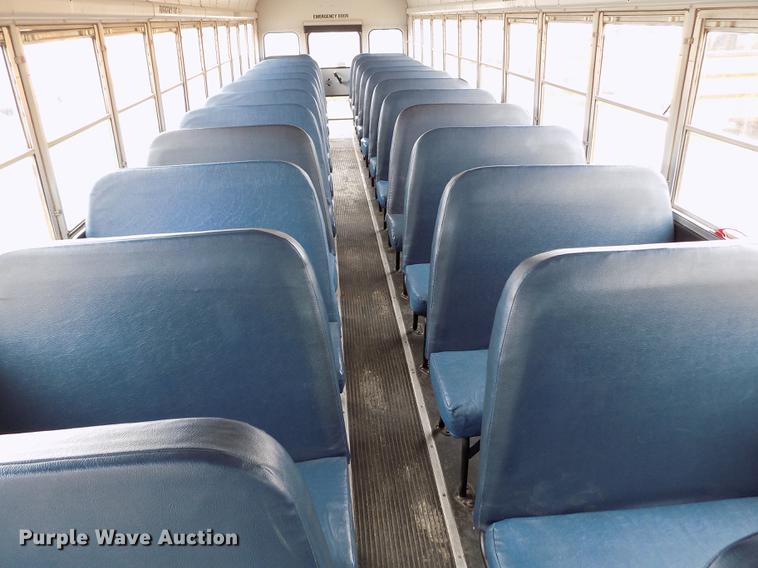 image for item DE1156 2003 Thomas Built Saf-T-Liner MVP EF school bus