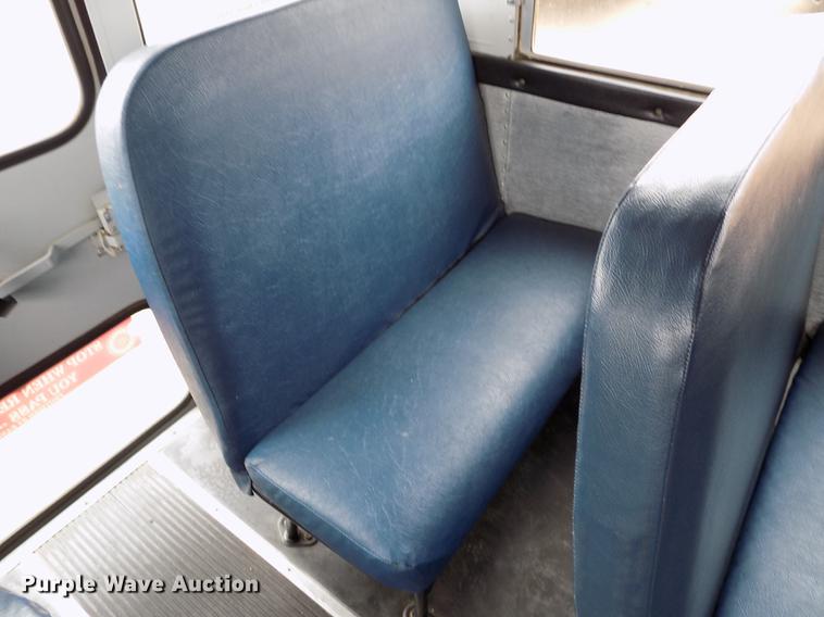 image for item DE1156 2003 Thomas Built Saf-T-Liner MVP EF school bus