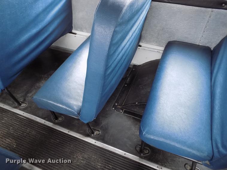 image for item DE1156 2003 Thomas Built Saf-T-Liner MVP EF school bus