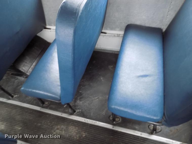 image for item DE1156 2003 Thomas Built Saf-T-Liner MVP EF school bus