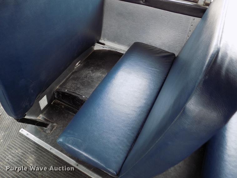 image for item DE1156 2003 Thomas Built Saf-T-Liner MVP EF school bus