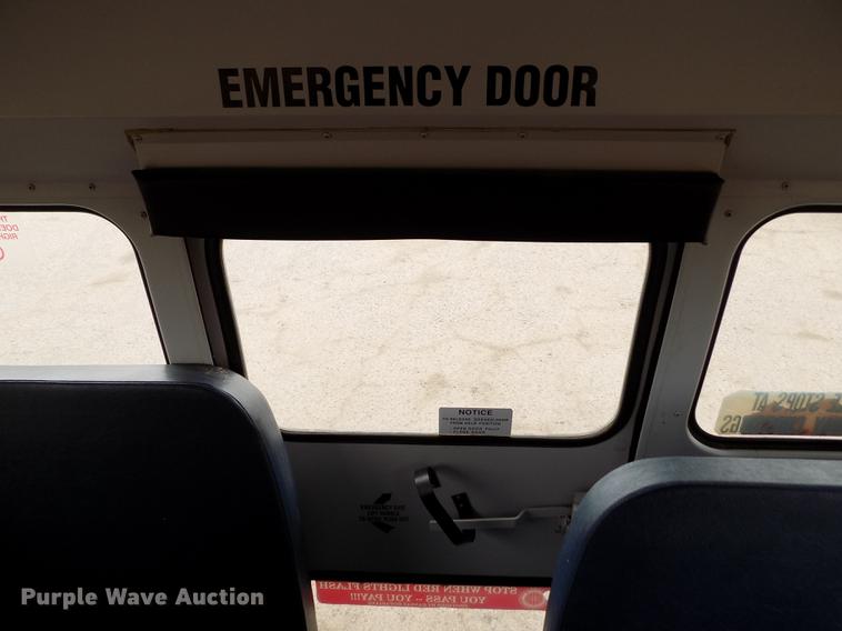 image for item DE1156 2003 Thomas Built Saf-T-Liner MVP EF school bus