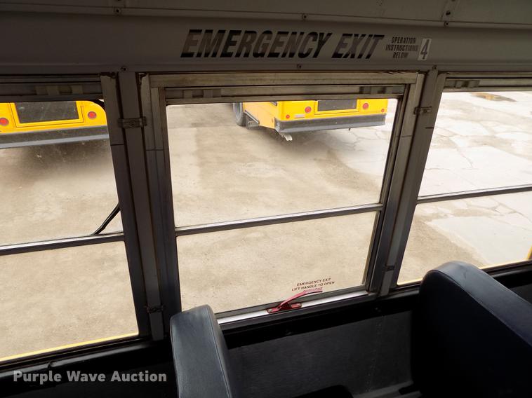 image for item DE1156 2003 Thomas Built Saf-T-Liner MVP EF school bus