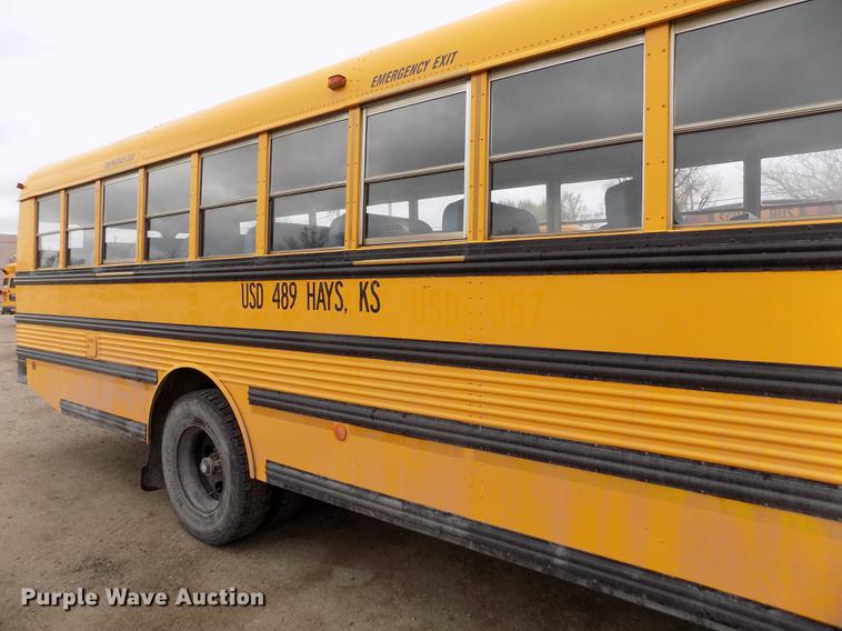 image for item DE1156 2003 Thomas Built Saf-T-Liner MVP EF school bus