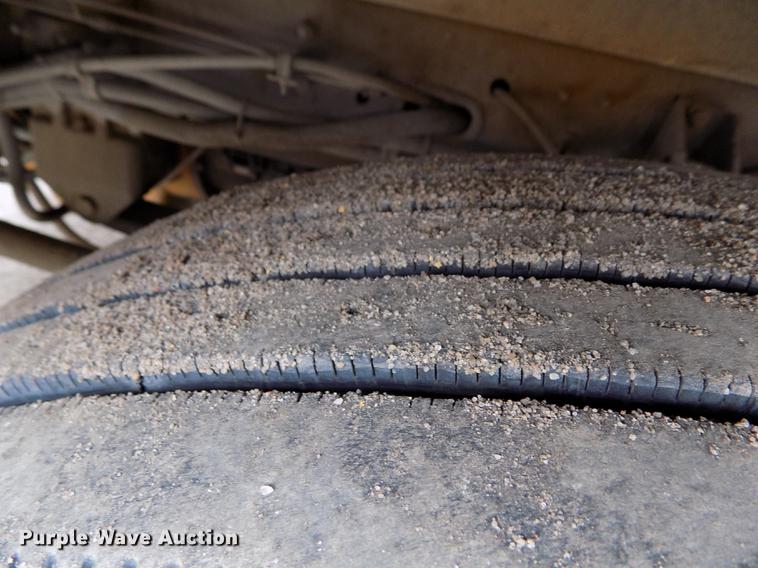 image for item DE1156 2003 Thomas Built Saf-T-Liner MVP EF school bus