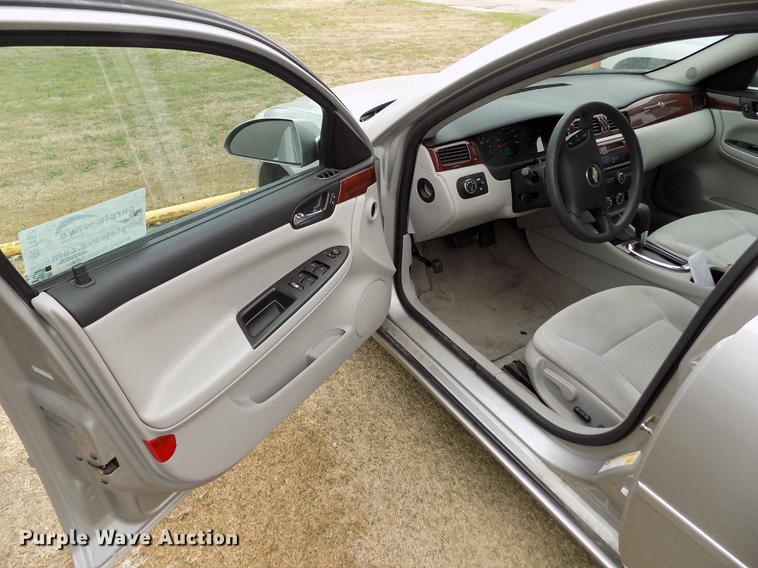 image for item DE1157 2007 Chevrolet Impala LS