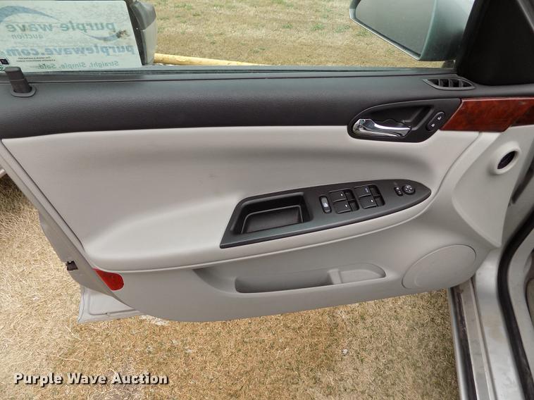 image for item DE1157 2007 Chevrolet Impala LS