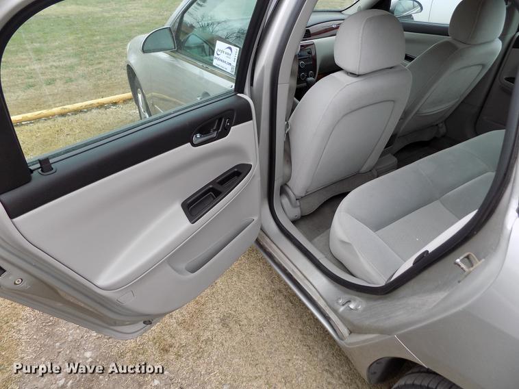 image for item DE1157 2007 Chevrolet Impala LS