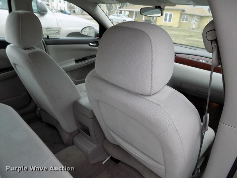 image for item DE1157 2007 Chevrolet Impala LS