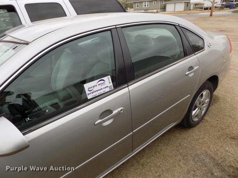 image for item DE1157 2007 Chevrolet Impala LS