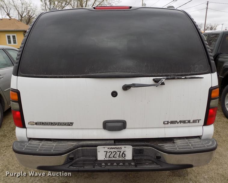 image for item DE1158 2005 Chevrolet Suburban 1500 SUV