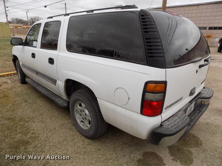 image for item DE1158 2005 Chevrolet Suburban 1500 SUV